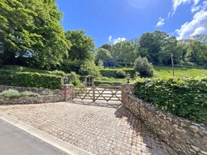 Photo 14- click for photo gallery